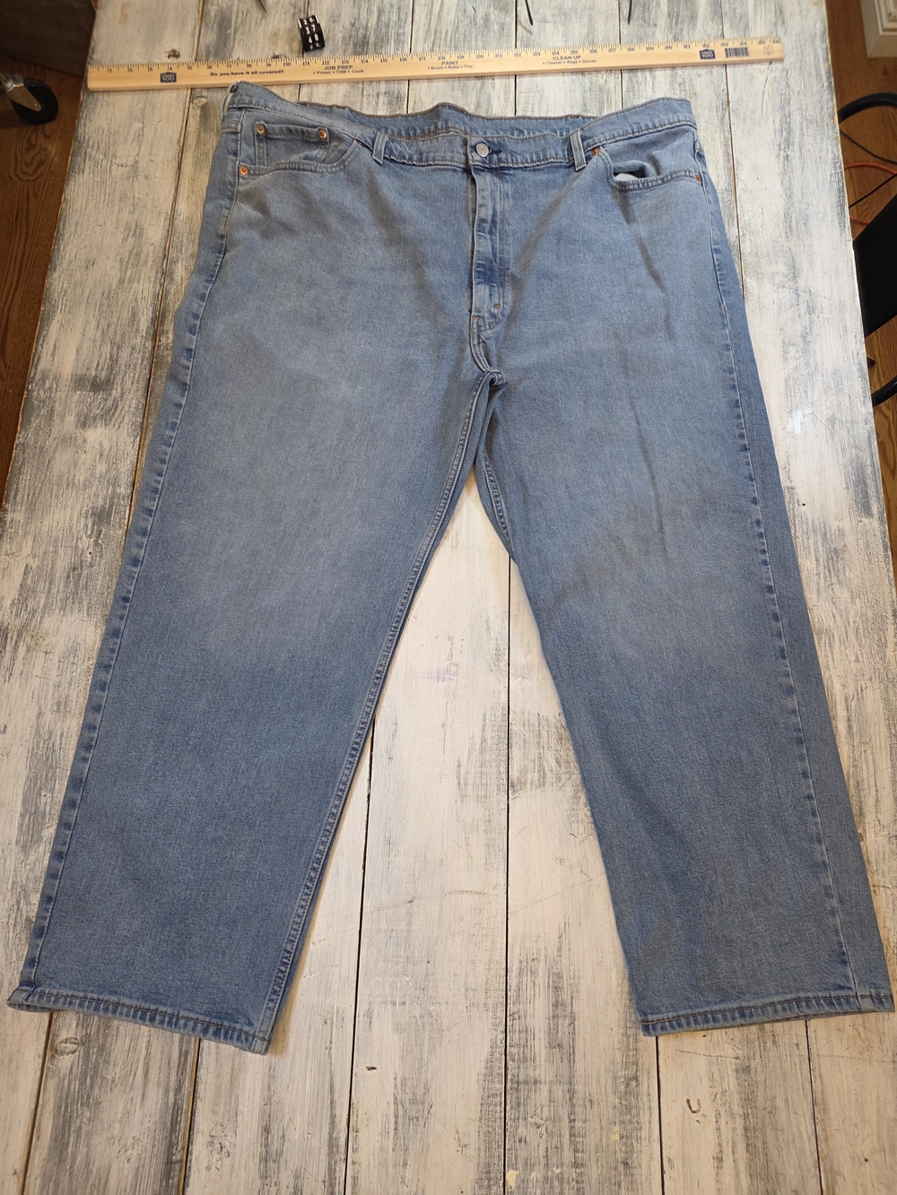 Levi's 550 Men's Blue Light Wash Relaxed Fit Straight Leg Jeans sz 50x30